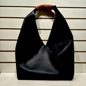 Tote leather